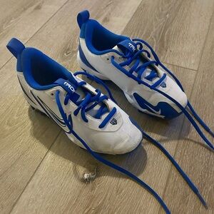 Nike Kids White and Royal Blue Athletic Cleats